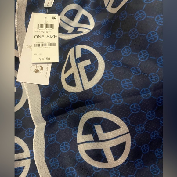 GIANI BERNINI
Women's Signature Logo Silk Square Scarf, NWT - Picture 8 of 9
